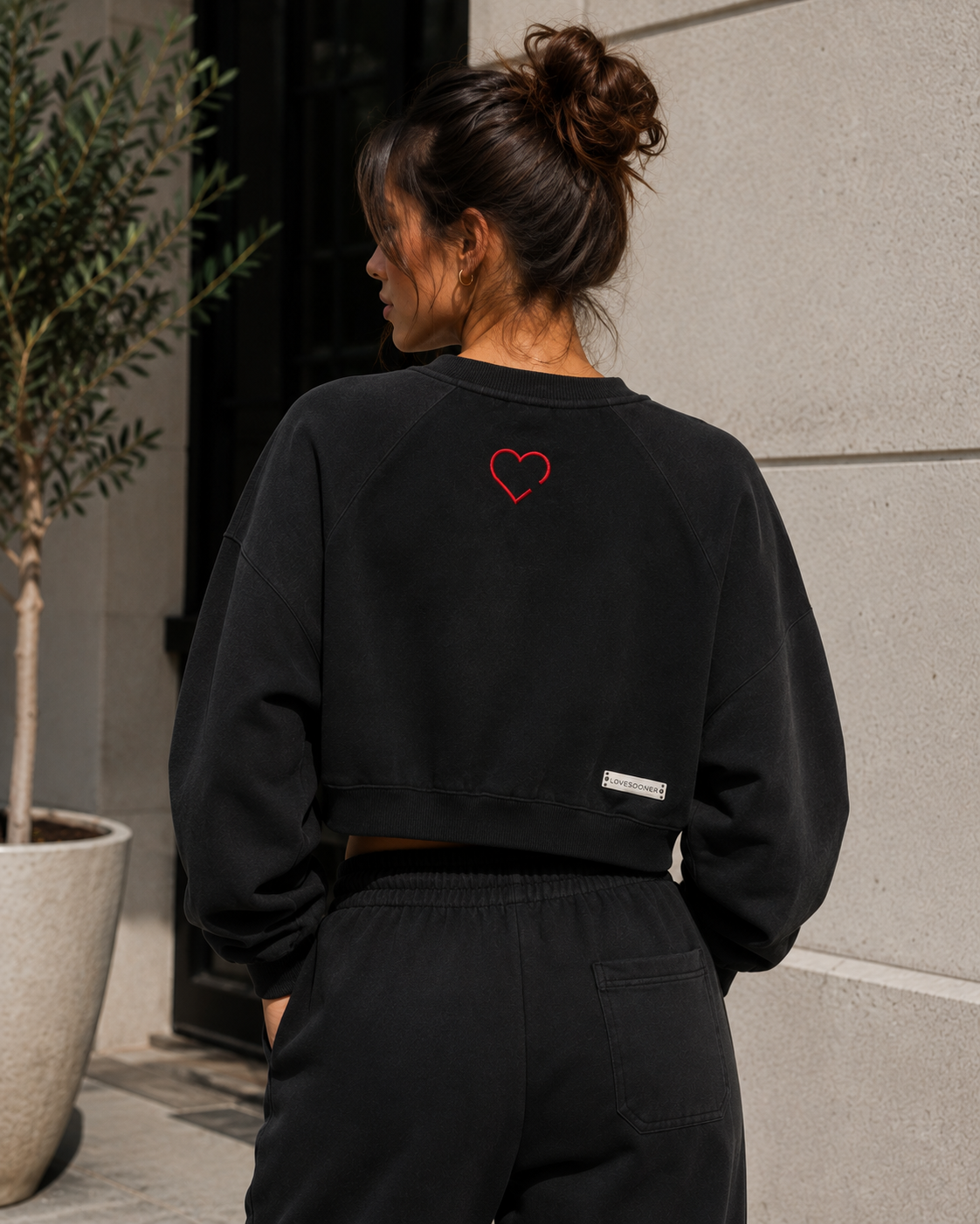 CROPPED CREWNECK lifestyle back
