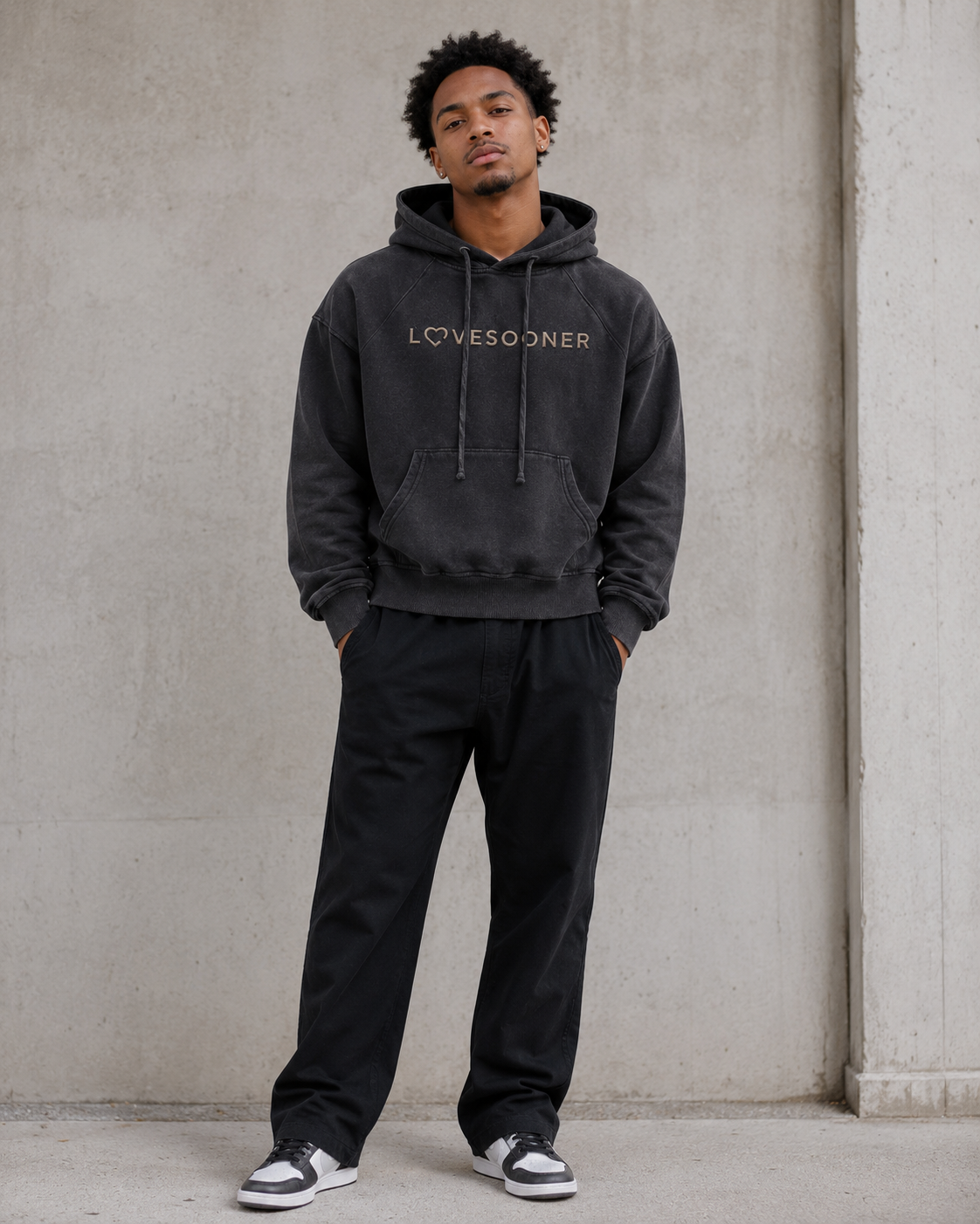 SNOW WASH CROP HOODIE styled on him front
