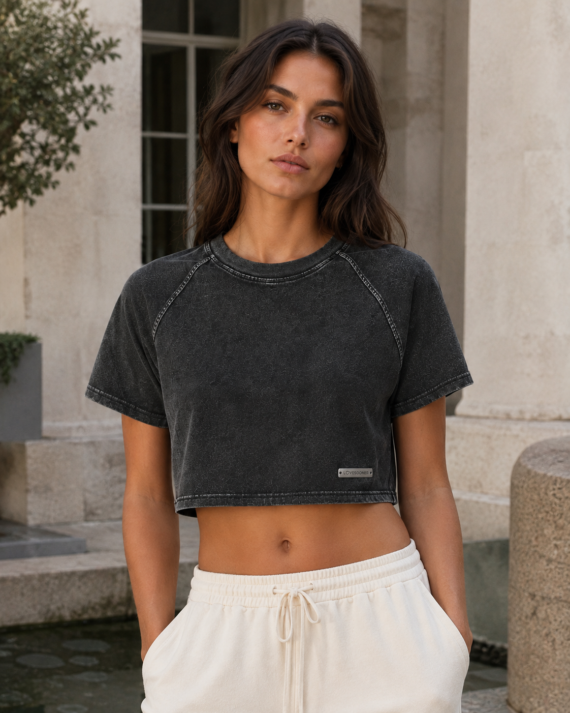 MINERAL WASH CROP TEE front detail